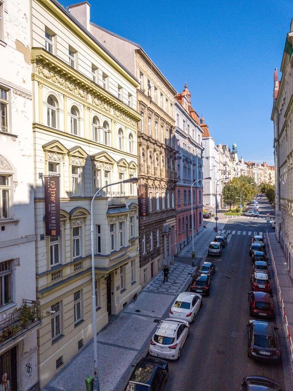 Downtown Suites Kodanska Praga Exterior foto