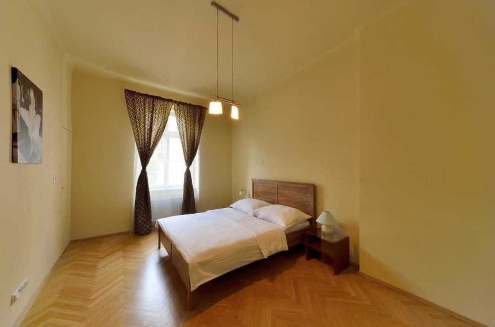Downtown Suites Kodanska Praga Exterior foto