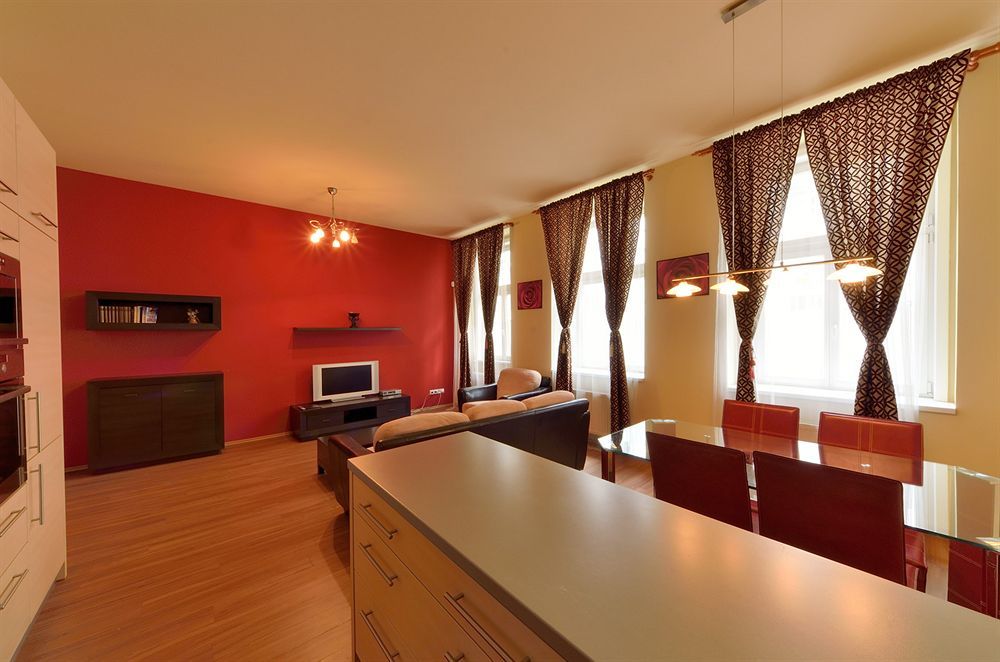 Downtown Suites Kodanska Praga Exterior foto